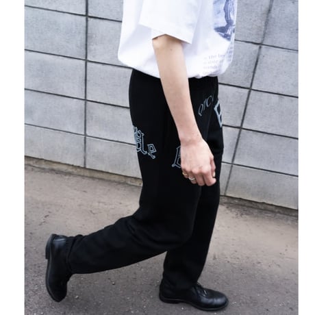 serve memorial sweat pants "black"