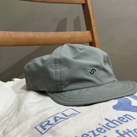 logo mark emb. cap / gray
