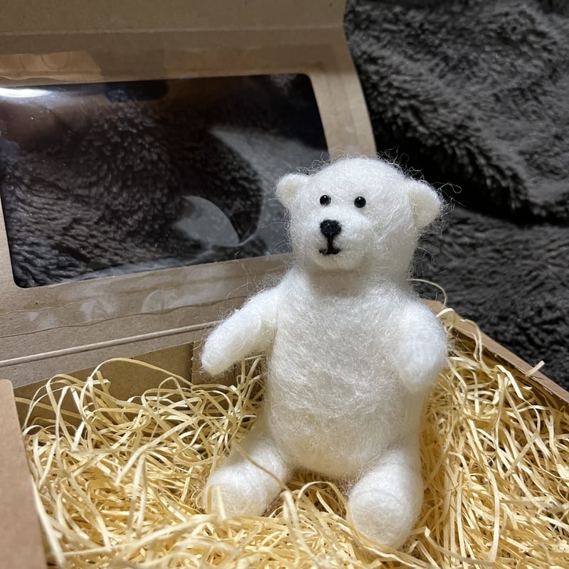 お座りくまちゃんの羊毛フェルト | ekechin shop