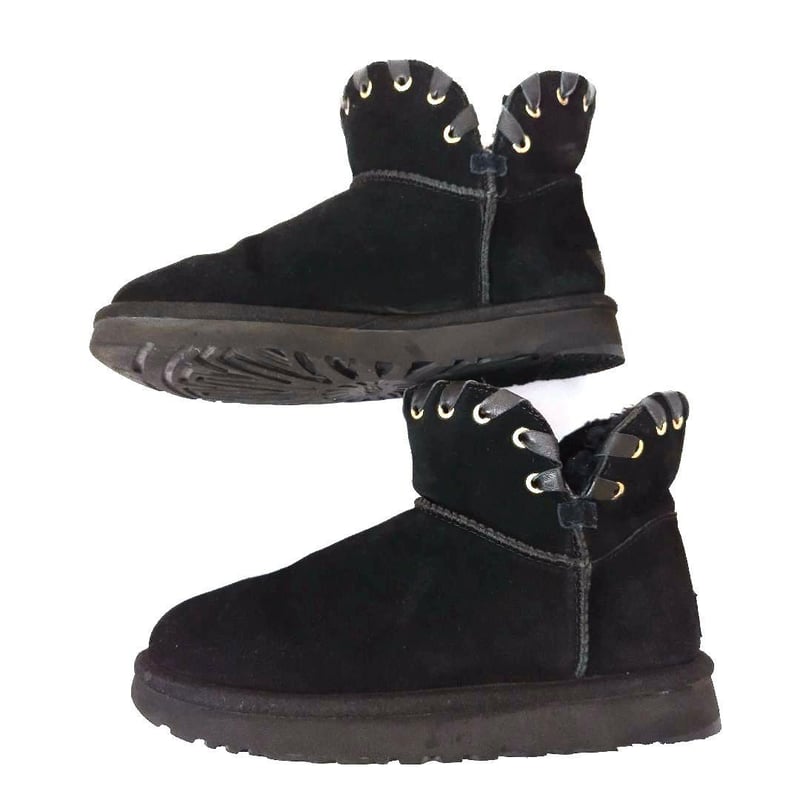 UGG美品❤️ムートンショートブーツ　スタッズ付き黒　最終値下げ中！！ 美品❤UGG【アグ】ムートンブーツ 内ボア ショートブーツ 黒