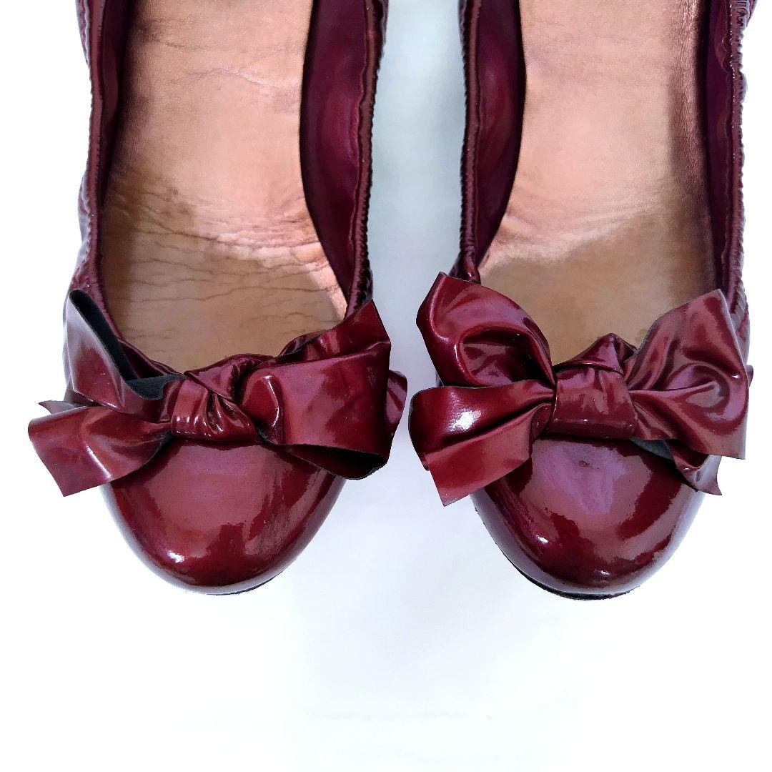 miu miu エナメル黒フラットシューズ Amazon | [ミュウミュウ] ローファー パンプス パテント