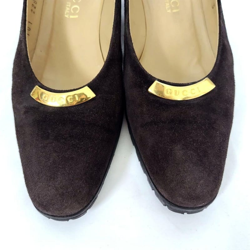 GUCCI【グッチ】スエード ロゴプレート パンプス 濃茶 | re2rinrin