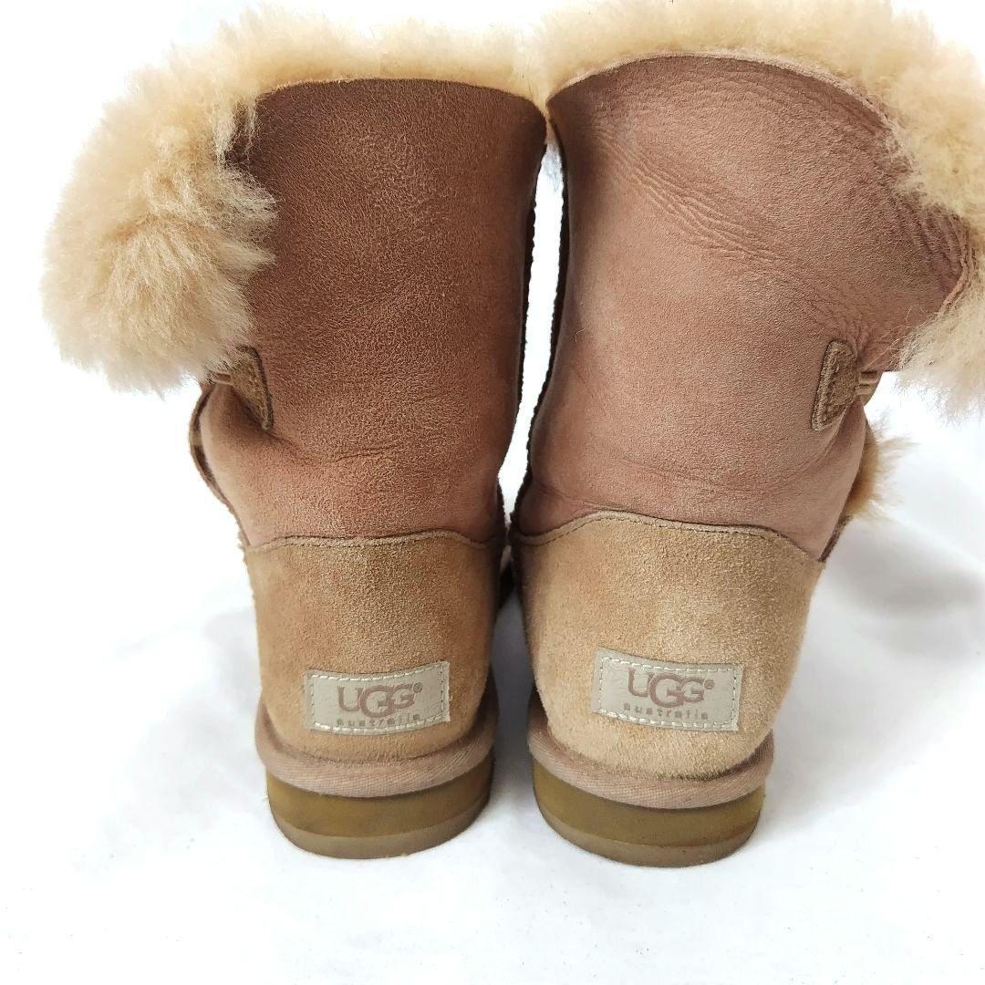 美品❤UGG【アグ】ムートンブーツ ベイリーボタン ピンクベージュ fit=scale-down,w=1200