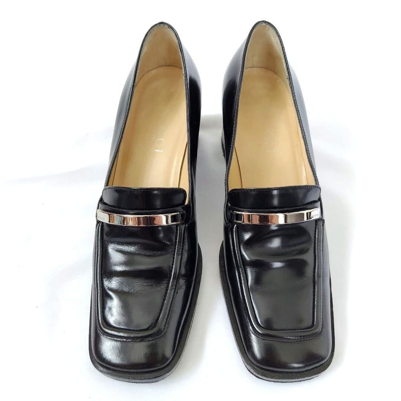 美品❤箱付き☆GUCCI【グッチ】ロゴ ローファー 黒 | re2rinrin