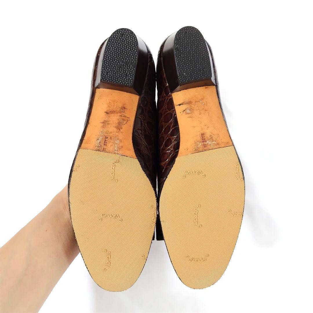 美品❤箱付き☆フェラガモ【Ferragamo】ヴァラ クロコ型押しパンプス 赤茶 良品❤フェラガモ【Ferragamo】ヴァラ クロコ型押し パンプス 赤茶
