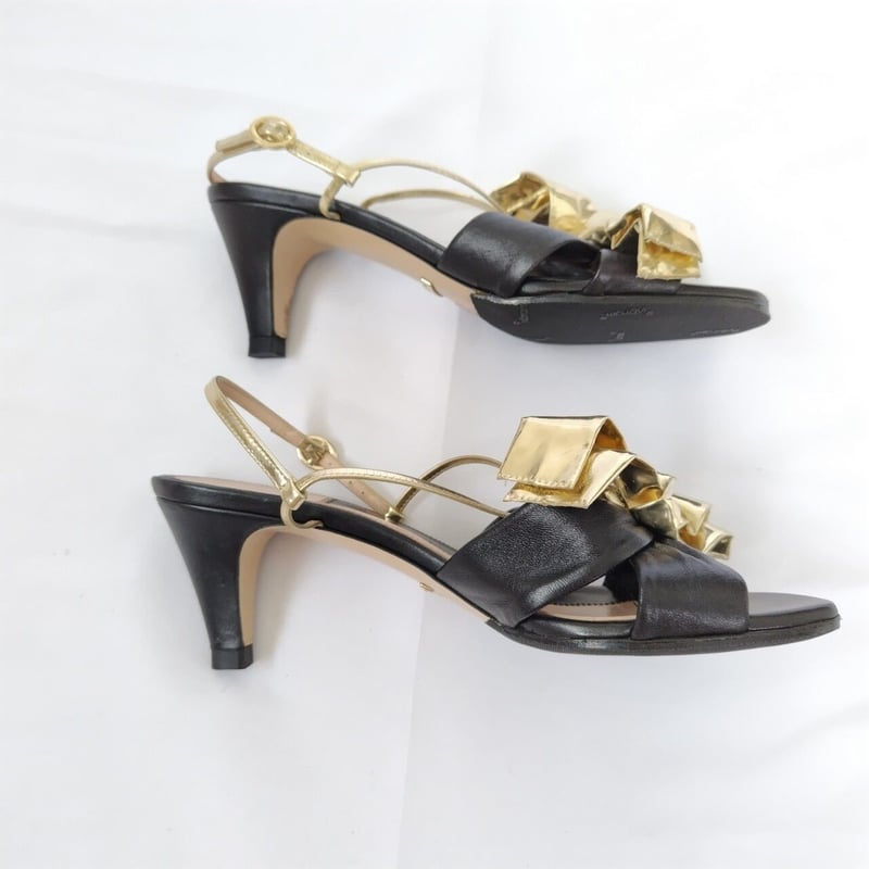 良品❤箱付き☆GUCCI【グッチ】バイカラー リボン サンダル 黒 良品❤箱付き☆GUCCI【グッチ】バイカラー リボン サンダル 黒