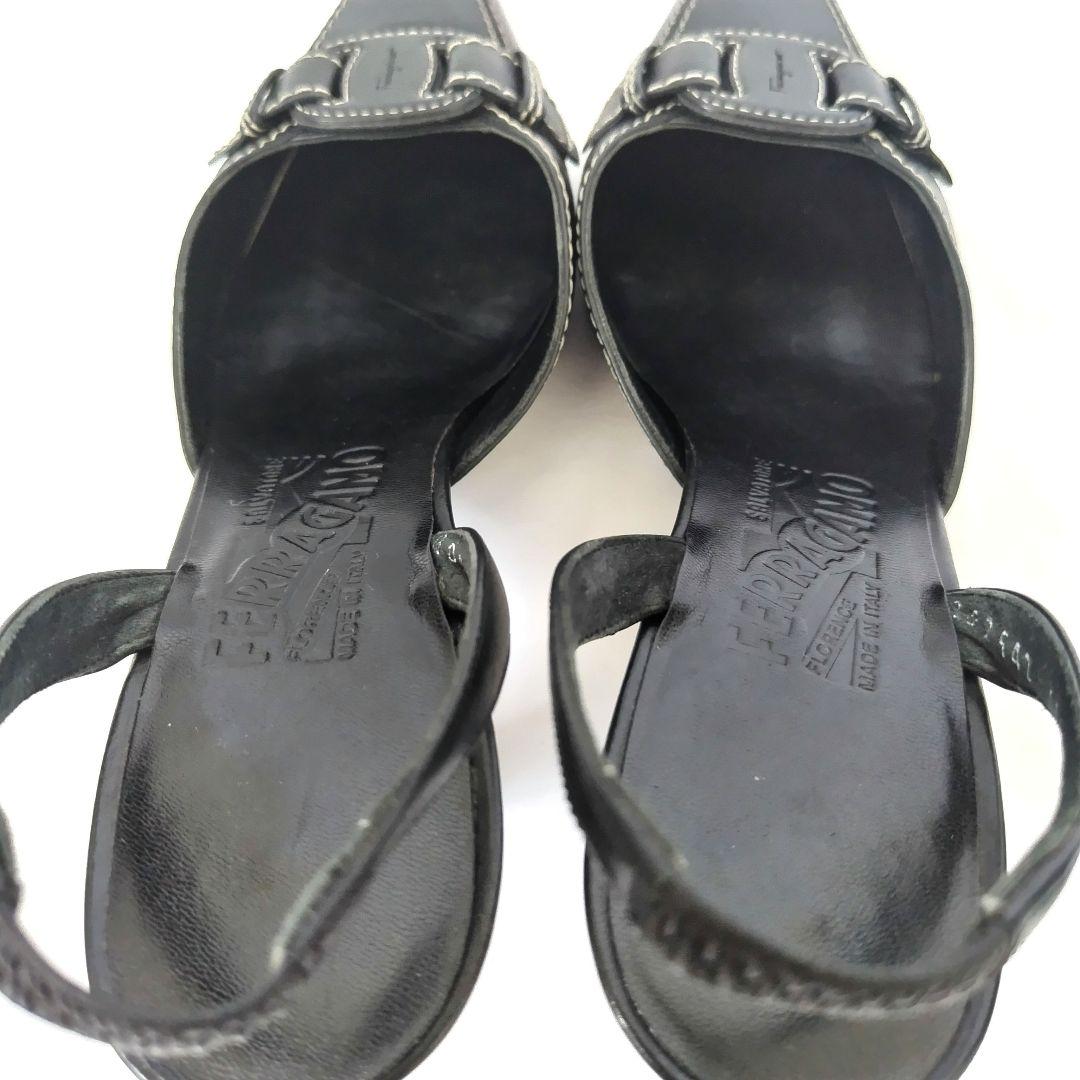 美品❤フェラガモ【Ferragamo】ヴァラプレート バックストラップ 美品❤フェラガモ【Ferragamo】ヴァラプレート バックストラップ