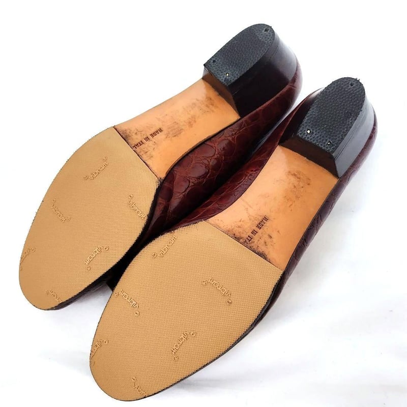 美品❤箱付き☆フェラガモ【Ferragamo】ヴァラ クロコ型押し 美品❤箱付き☆フェラガモ【Ferragamo】ヴァラ クロコ型押し