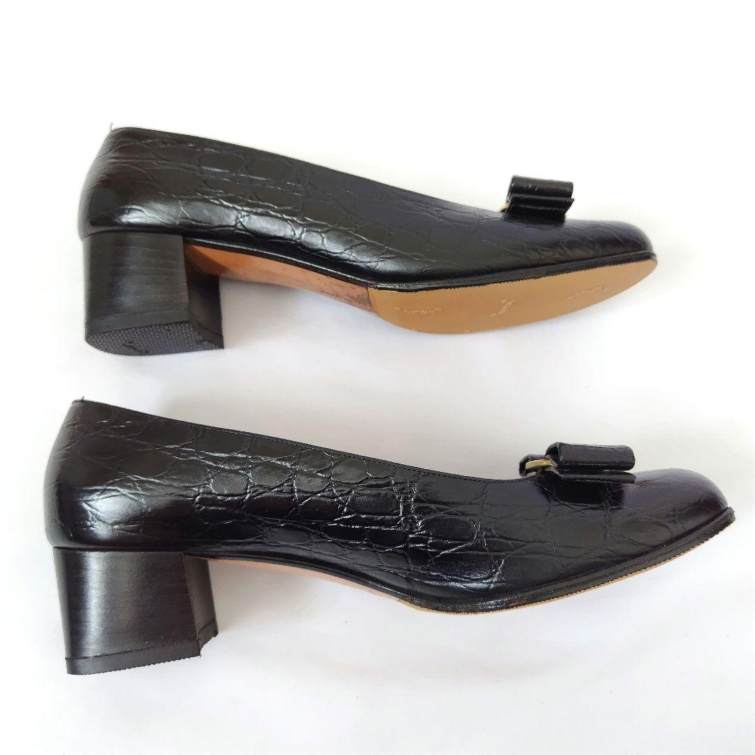 良品❤フェラガモ【Ferragamo】リザード型押し ヴァラリボン パンプス - 靴