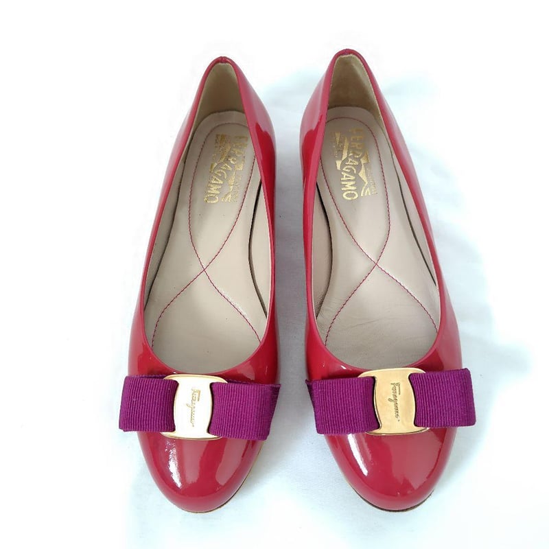 Ferragamo【フェラガモ】ヴァラ フラットシューズ ヴァリナ パンプス