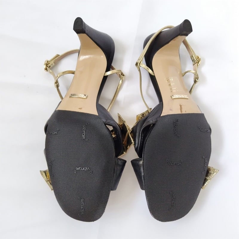 良品❤箱付き☆GUCCI【グッチ】バイカラー リボン サンダル 黒 良品❤箱付き☆GUCCI【グッチ】バイカラー リボン サンダル 黒