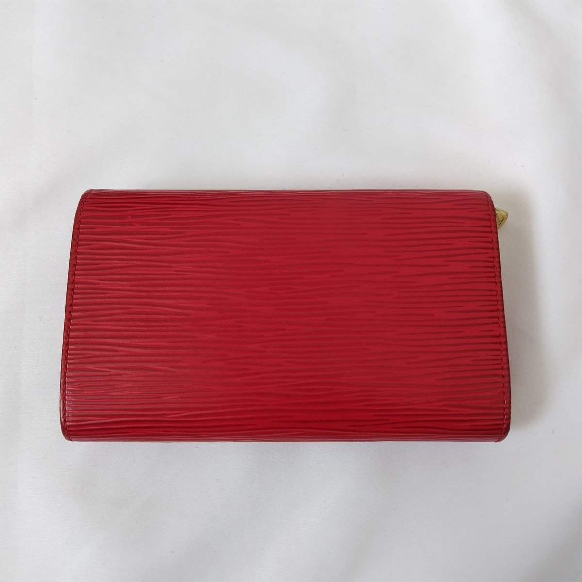 ルイヴィトン　エピ　財布　レッド LOUIS VUITTON ルイヴィトン 財布 エピ ジッピーウォレット