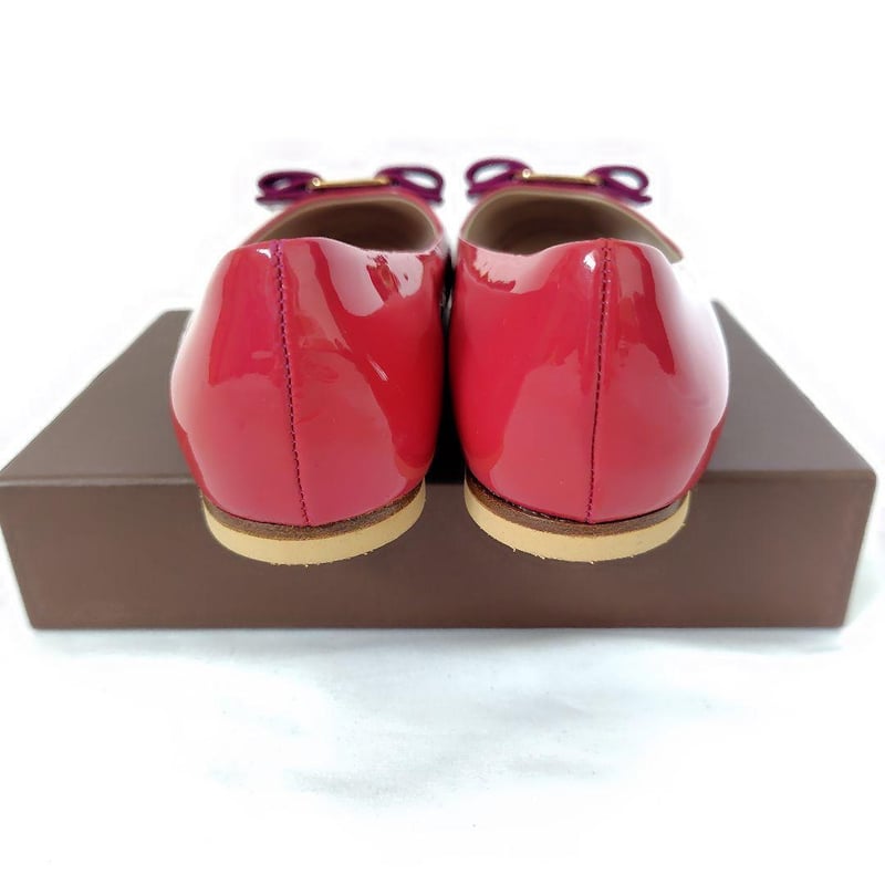 Ferragamo【フェラガモ】ヴァラ フラットシューズ ヴァリナ パンプス