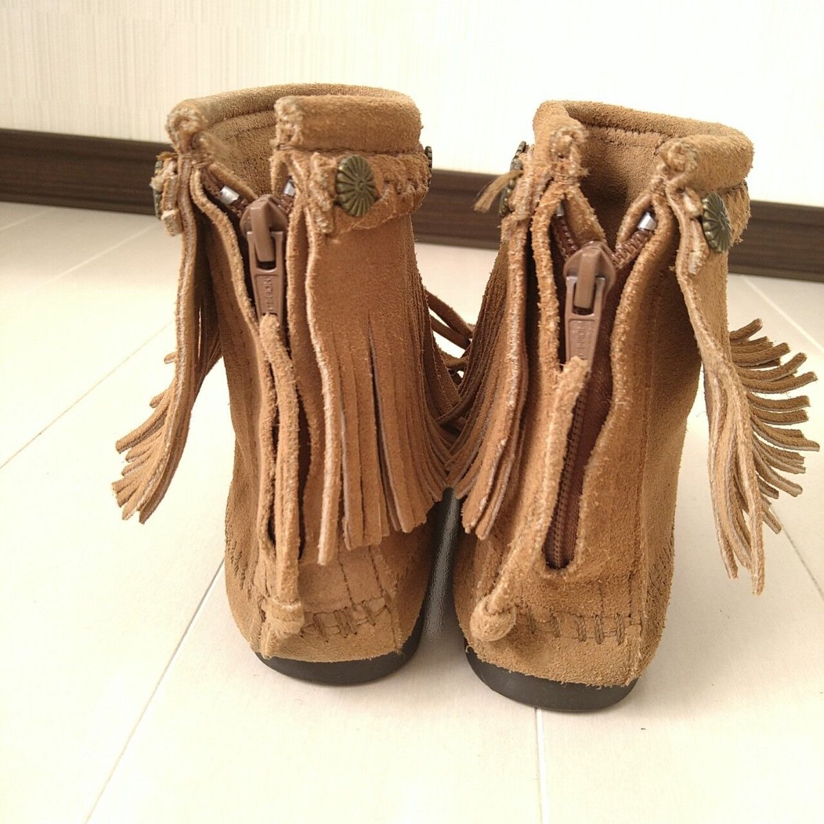 美品‼️MINNETONKA ミネトンカ フリンジクラシックブーツ 24cm 71-l1SLeGcS._UY900_.jpg