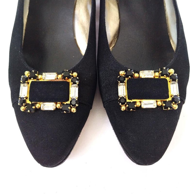 中敷き新品!フェラガモ【Ferragamo】サテン ブラック パンプス 中敷き新品!フェラガモ【Ferragamo】サテン ブラック パンプス