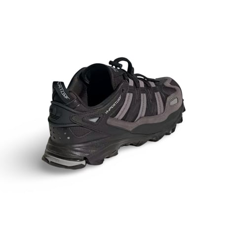 adidas Hyperturf Trainer Core BlackｘSilver MetallicｘTrace Grey