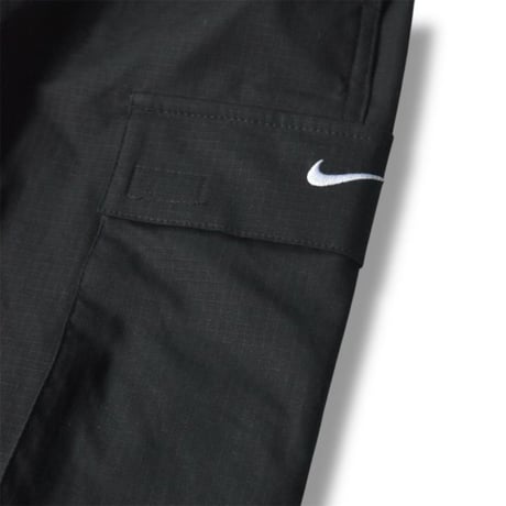 NIKE Oversized Fit Mid Rise Stacked Length Cargo Pants - Black