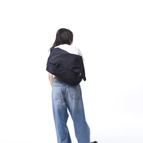 Packing Light Light Nylon Oxford Messenger Bag Black