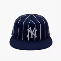Uncle Jay's Vintage New York Yankees Reverse Pinstripe Cap - Navy / White