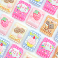 Ｎｏ.1025   キャンディ  お菓子  袋  デコパーツ
