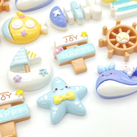 Ｎｏ．640  海  くじら  ヒトデ  デコパーツ