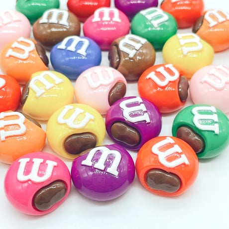 Ｎｏ．1020   かじった M チョコ  デコパーツ