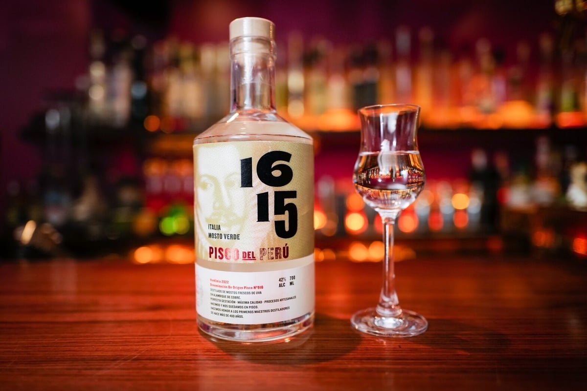 【未開封】ペルー ピスコ ペルー伝統の酒【ピスコ】1615(ディエシセイス キンセ)・プーロ