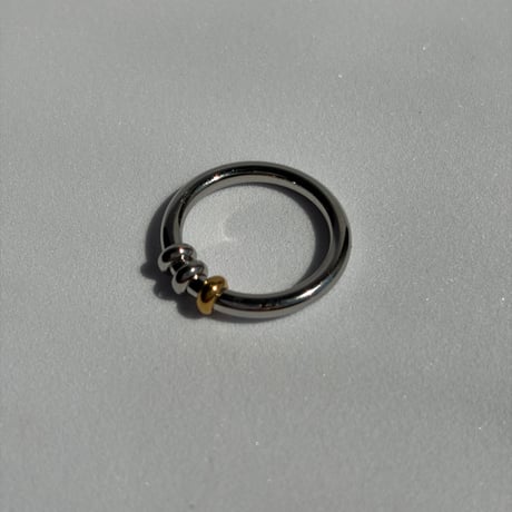 トリプルアクセントリング