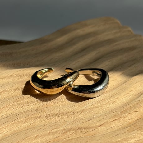 プランプライン　イヤーカフ