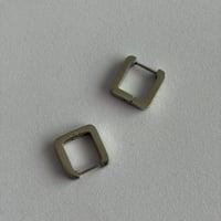 スクエアフープピアス