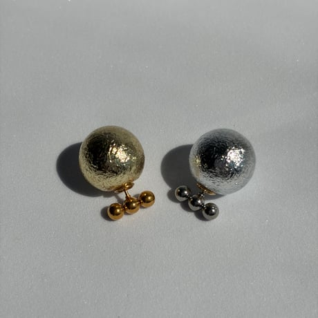 トリプルボールピアス