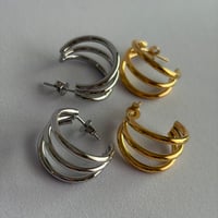 リュンヌトリオ　フープピアス