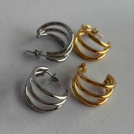 リュンヌトリオ　フープピアス