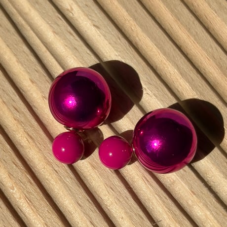メタルピンク　バックキャッチ　ボールピアス