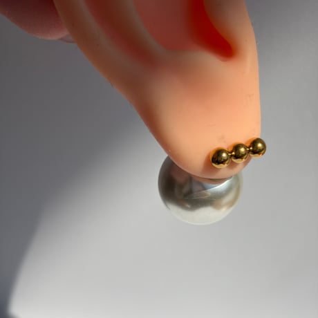 トリプルボールピアス