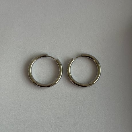 ルナフープピアス