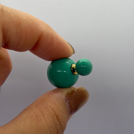 パステルカラー　ボールピアス