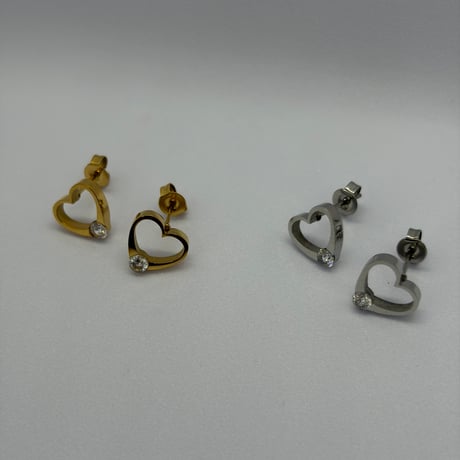 プチストーン　ハートピアス
