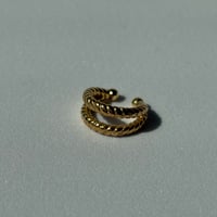 ツイストチェーン　イヤーカフ