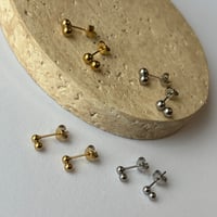 ツインボール　スタッドピアス