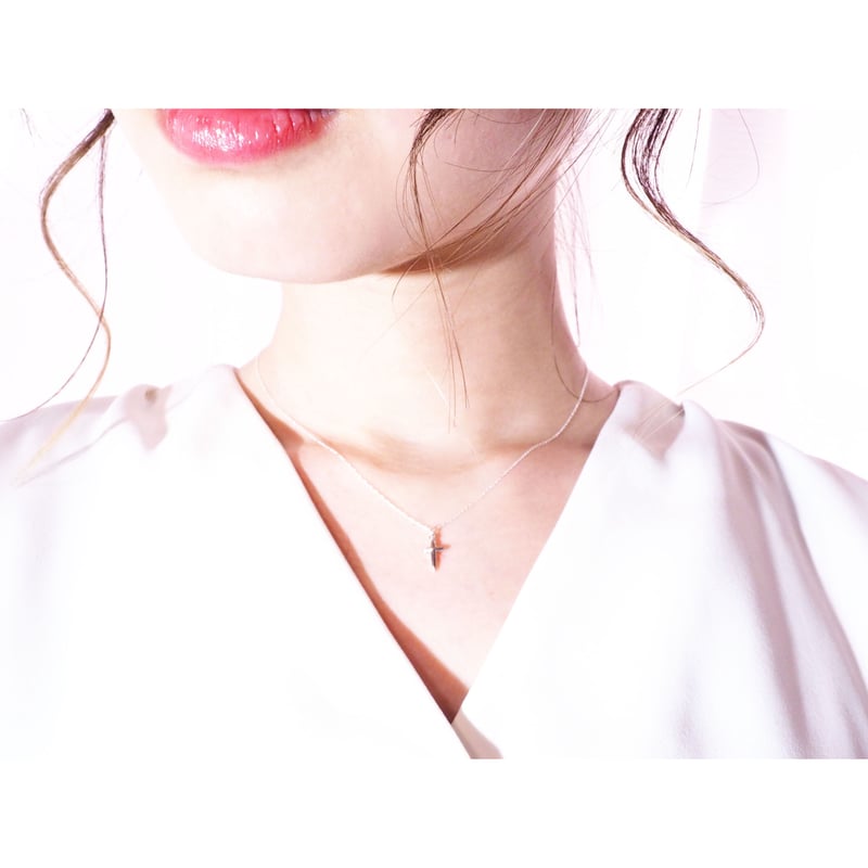 プラチナ製 シンプル クロス ネックレス 国内生産品 厳選 pt850 ( 刻印 