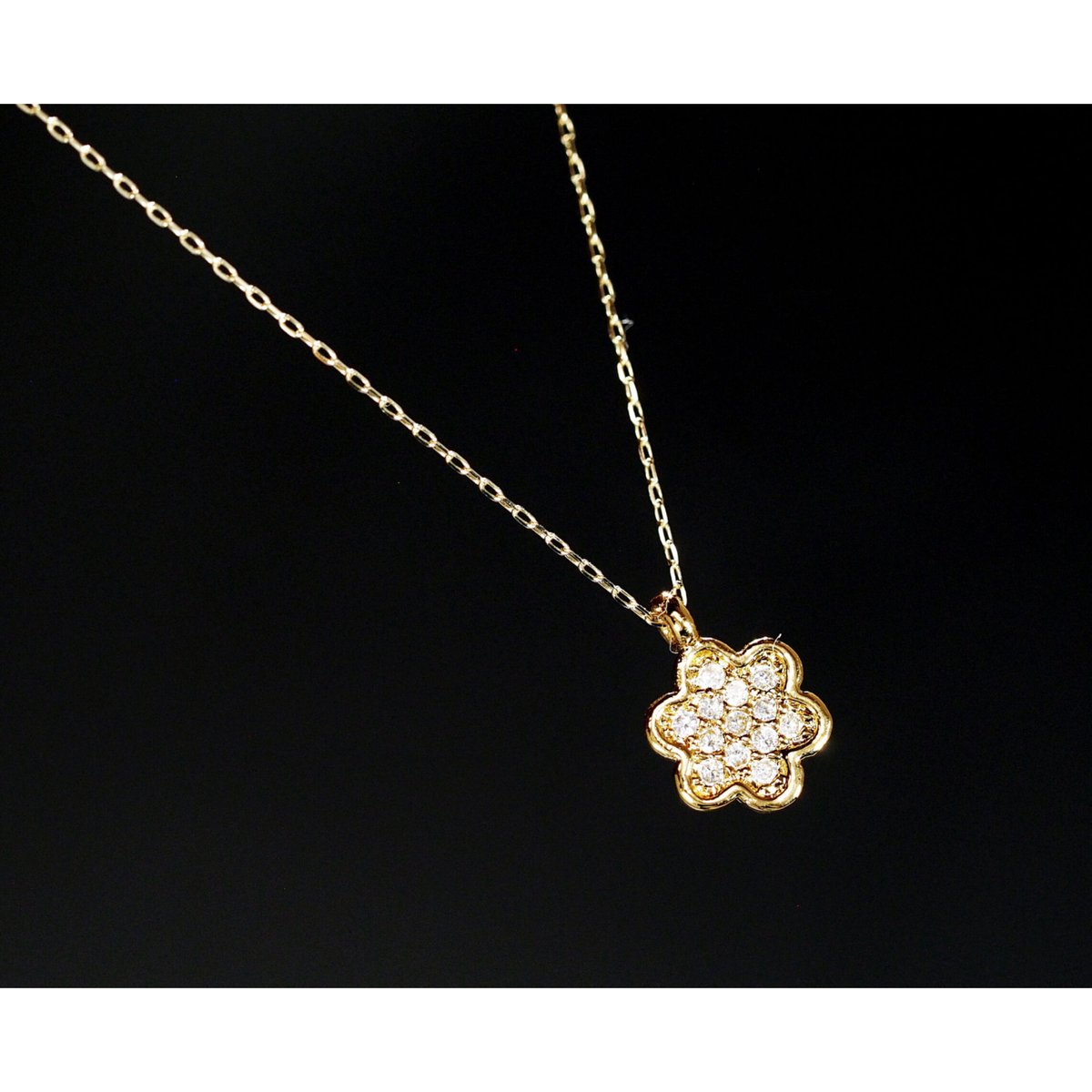 18金製 ダイヤモンド ネックレス 花 国内生産品 厳選 K18 ( 刻印有