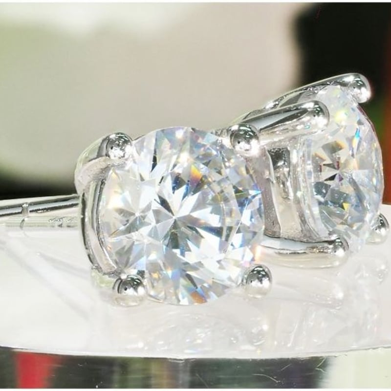 【美品】ロゴ刻印あり スワロフスキー　ピアス SWAROVSKI ピアス 「公式」「スワロフスキー」Stilla ドロップ