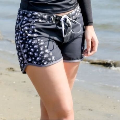 LADIES LEOPARD BOARD SHORTS BLACK