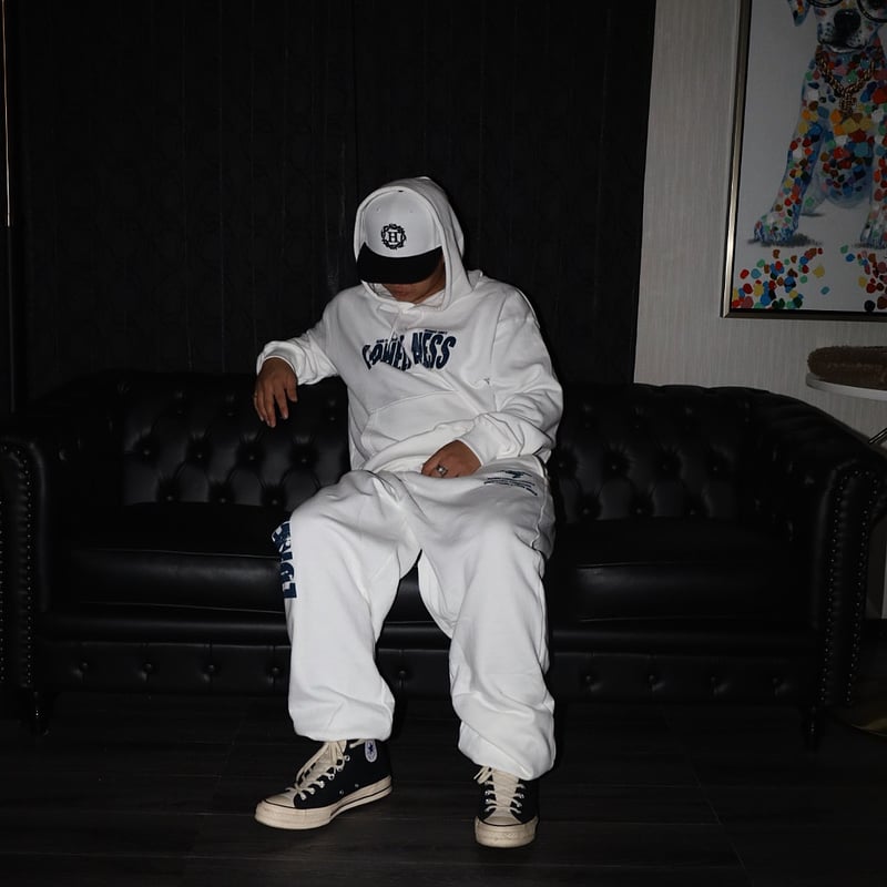 Loneliness setup (white) | HOMIES UNITY