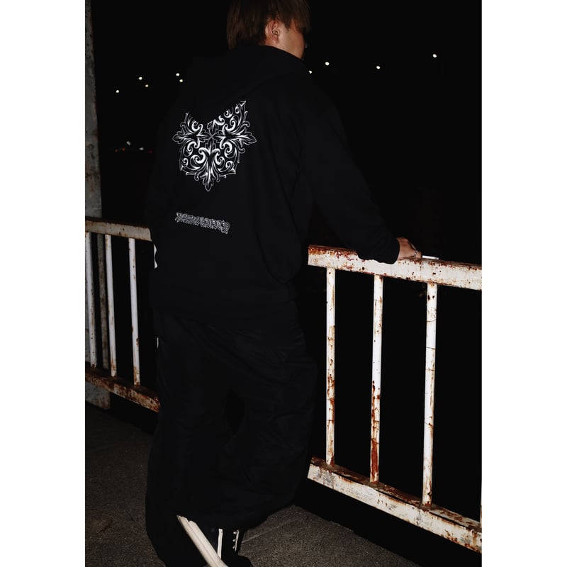 ARABESQUE CLOVER black zip hoodie (black) | HO