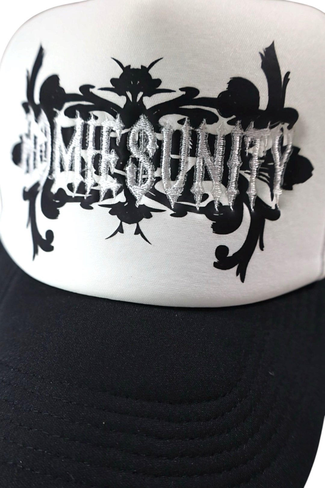 ARABESQUE MESH CAP BLACK×WHITE (black) | HOMIES