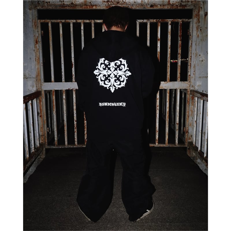 ARABESQUE CLOVER white zip hoodie (black) | HO