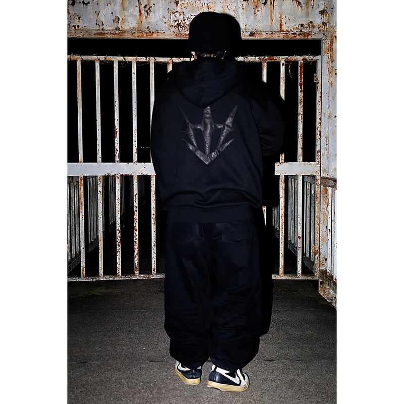 ミュージシャン THE LAST ROCKSTARS PULLOVERHOODIE ミュージシャン THE LAST ROCKSTARS PULLOVERHOODIE THE LAST