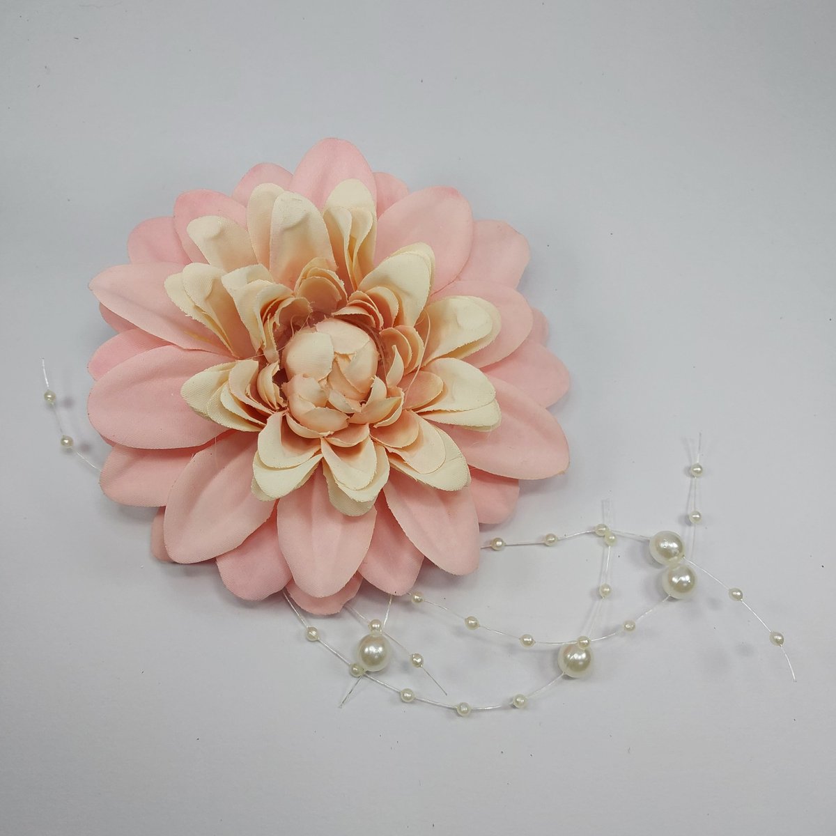 no.60 髪飾り ヘアピン コサージュ 手作り | 花屋るな no.60 髪飾り ヘアピン コサージュ 手作り | 花屋るな